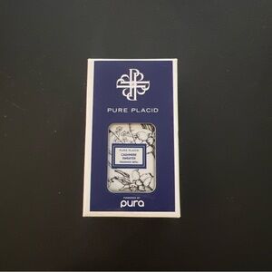 Pura Refill. NIB. Pure placid. Cashmere sweater Scent. Clean, Non-toxic.